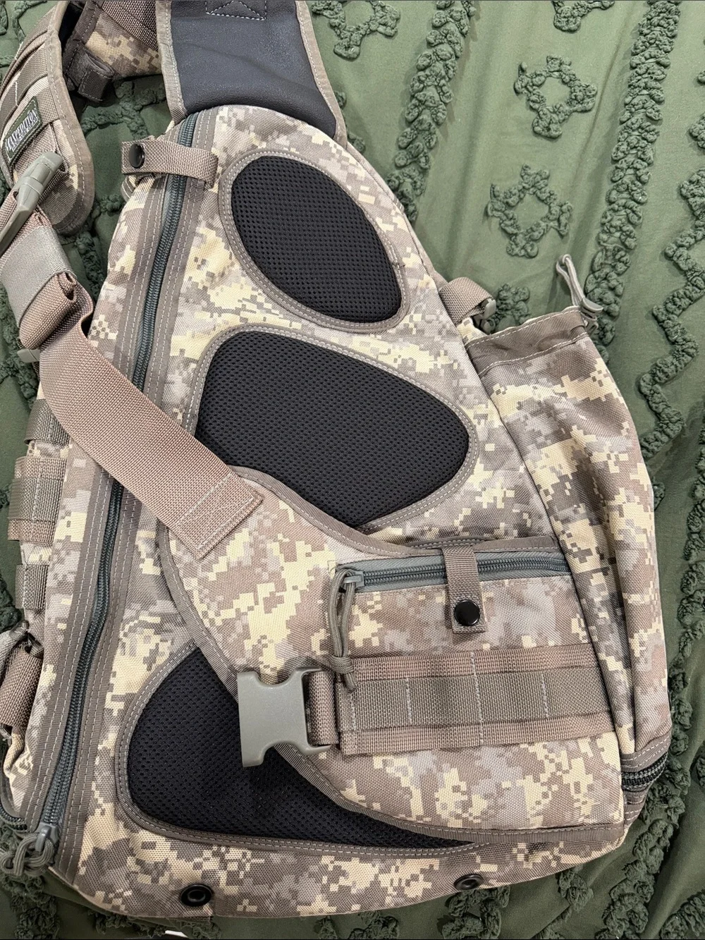 Maxpediton Monsoon Gearslinger Digital Camo Sling Backpack